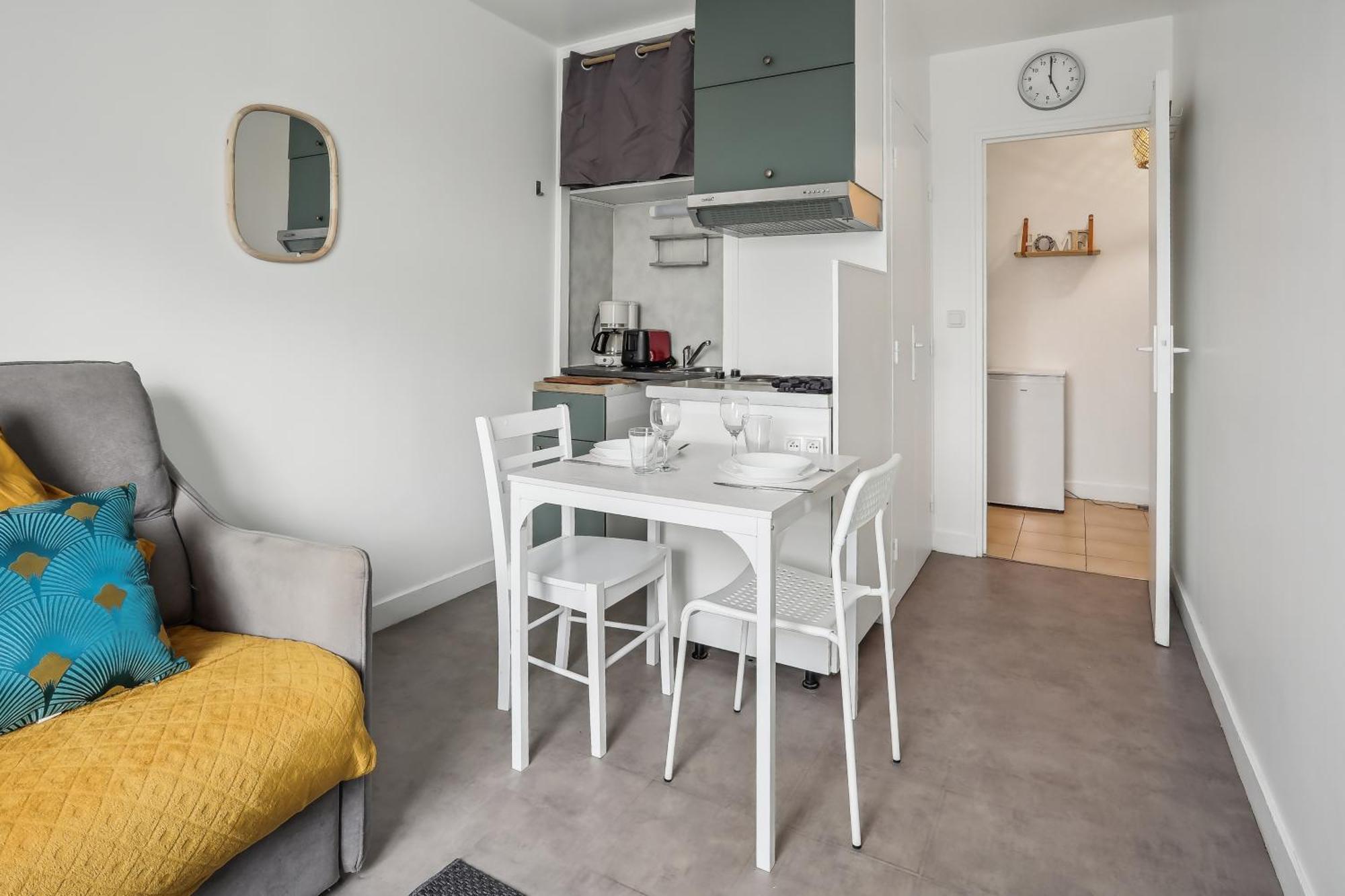 Comfortable Studio Dowtown คอร์เบล-เอซองส์ ภายนอก รูปภาพ