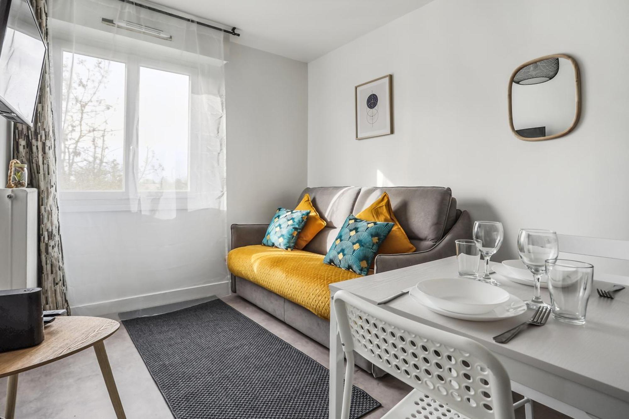 Comfortable Studio Dowtown คอร์เบล-เอซองส์ ภายนอก รูปภาพ