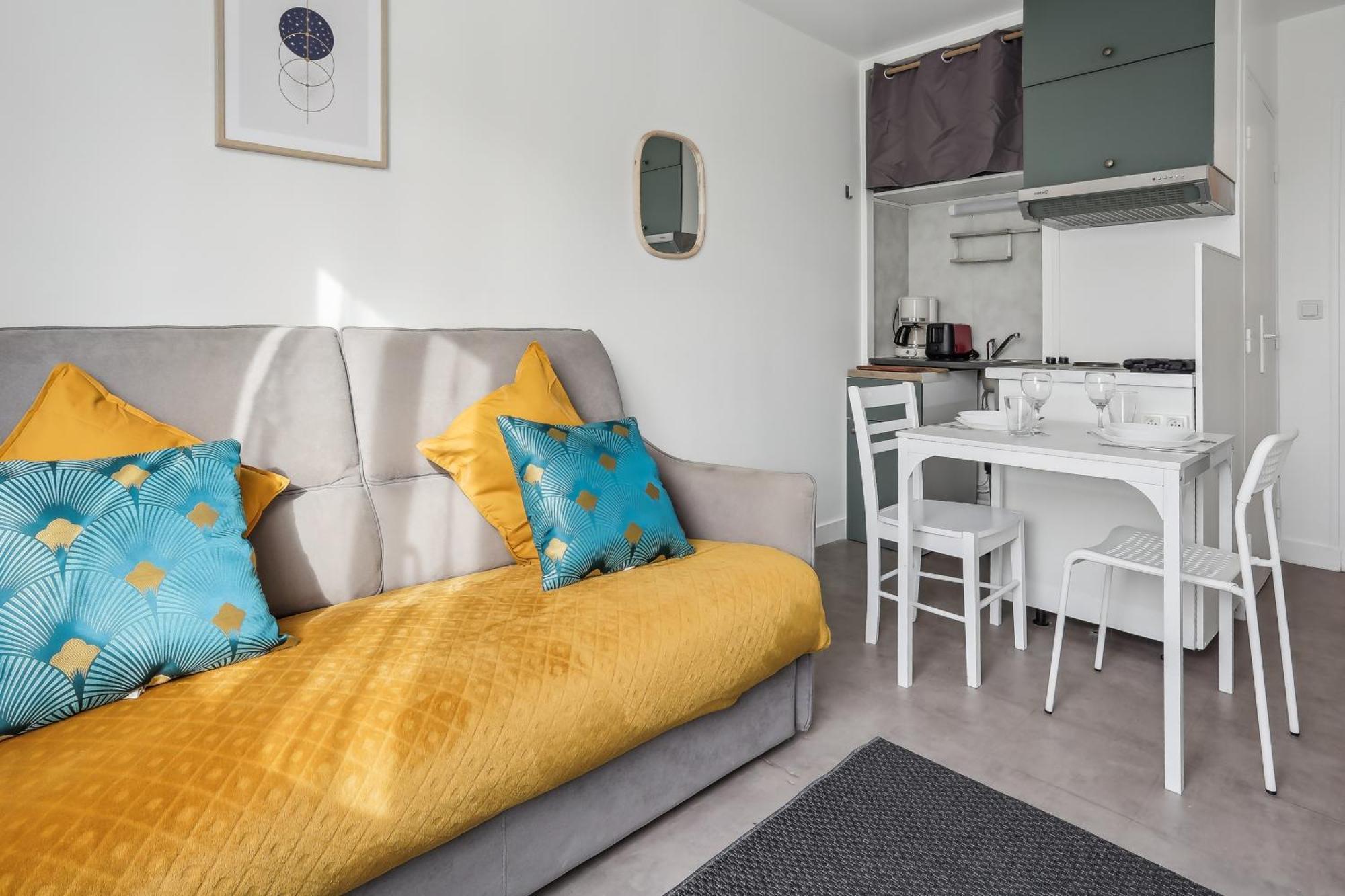 Comfortable Studio Dowtown คอร์เบล-เอซองส์ ภายนอก รูปภาพ
